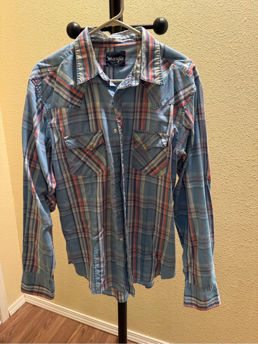 Wrangler Light Blue Plaid Long-Sleeve Button-Down Shirt